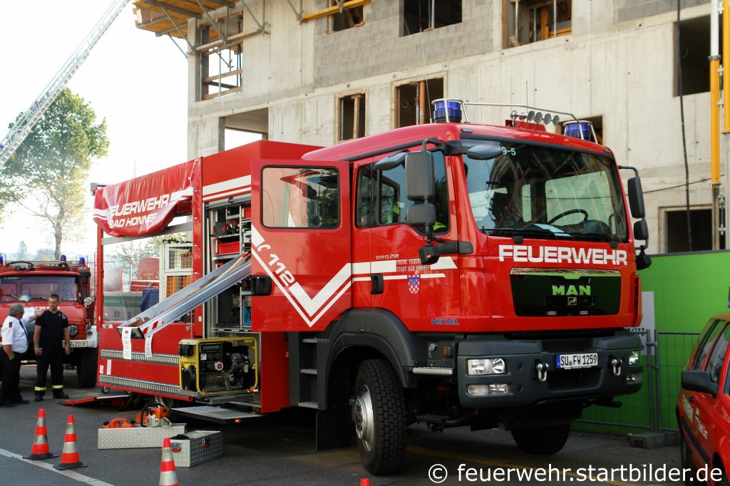 Dieser GW Technik (12/59/5) der Feuerwehr Bad Honnef.
Das Fahrzeug wurde von Hensel Aufgebaut.
Aufgenommen beim NRW Tag 2011 in Bonn.