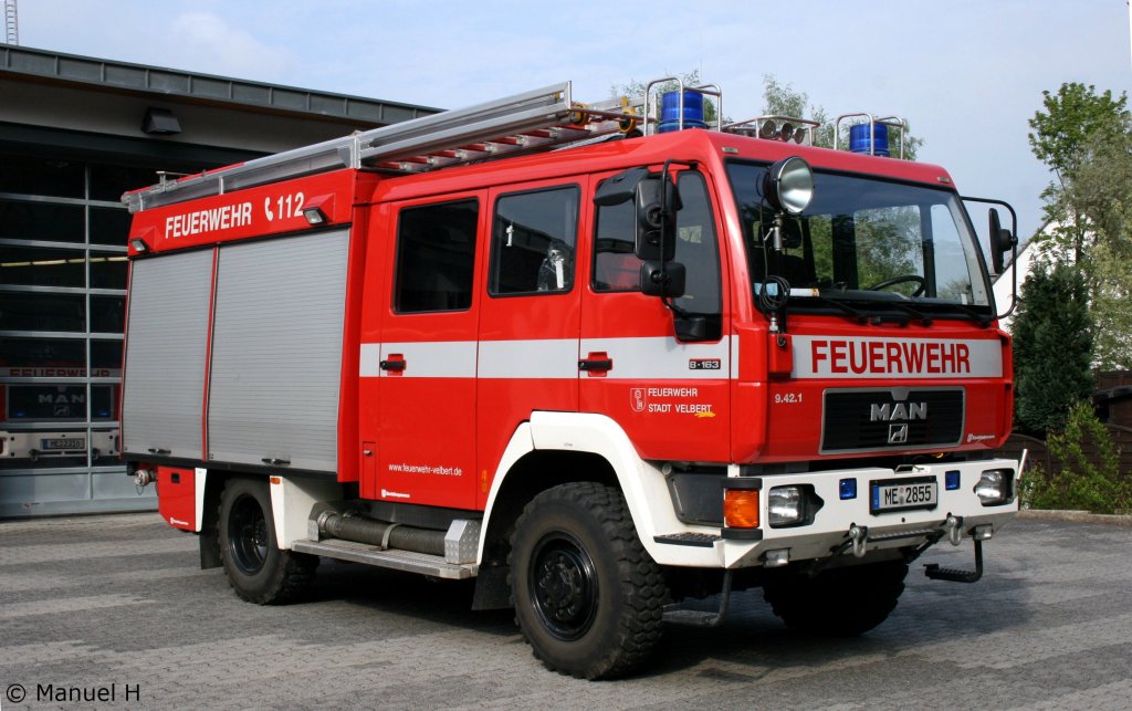 Feuerwehr Velbert
9.42.1
ME 2855
LF 10/6
MAN 8-163
Aufgenommen beim Tag der offenen Tr der Feuerwehr Velbert Neviges am 8.5.2010.