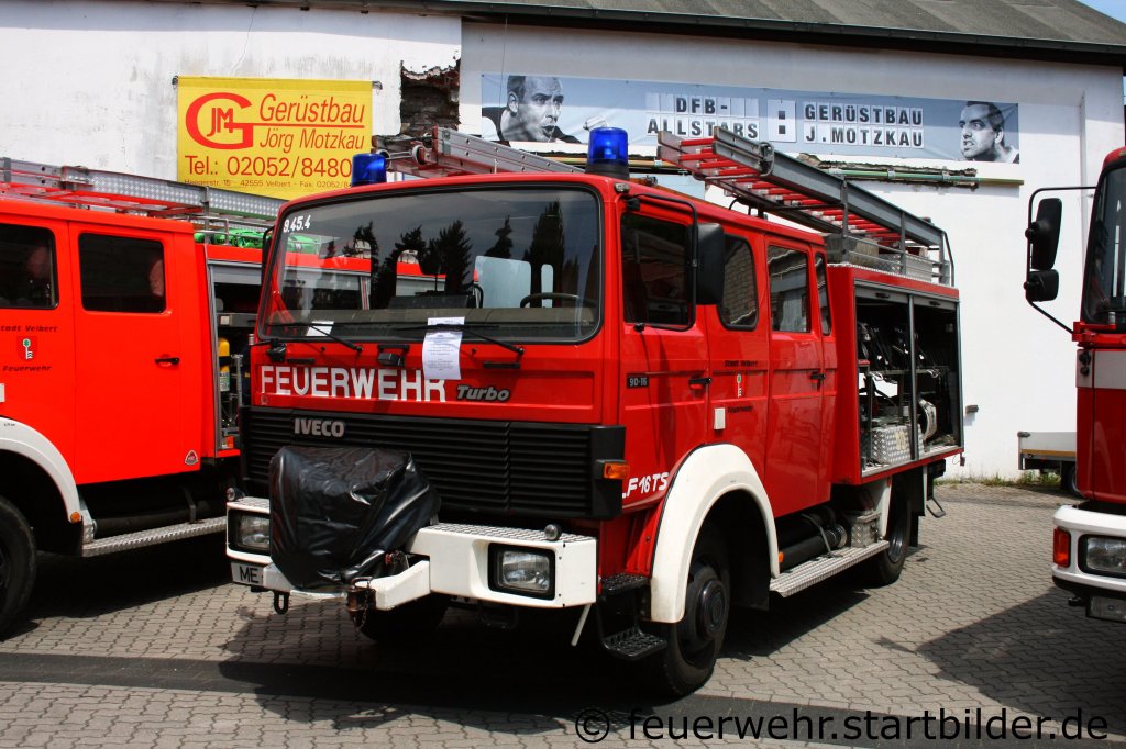 Feuerwehr Velbert
LF 16TS (Funk:9/45/4).
Aufgenommen beim Tag der offenen Tr der Feuerwehr Velbert Langenberg, 4.6.2011.