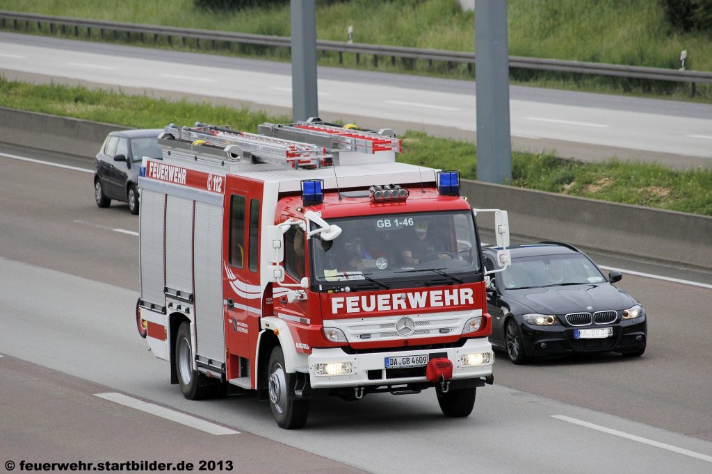 GB 1-46 der Feuerwehr Gross Bieberau.
Unterwegs auf der A5 Hhe Frankfurt Flughafen.