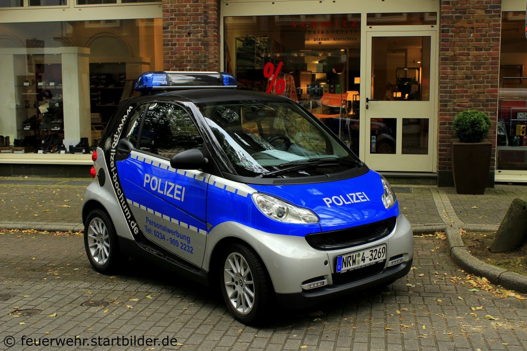 Promotionfahrzeug der Polizei Bochum.
Aufgenommen beim Blaulichttag 2012 in Oberhausen,29.9.2012.