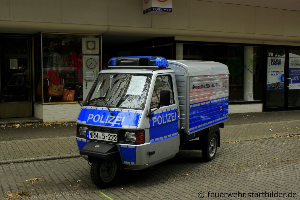 Promotionfahrzeug der Polizei NRW.
Aufgenommen beim Blaulichttag 2012 in Oberhausen,29.9.2012.
