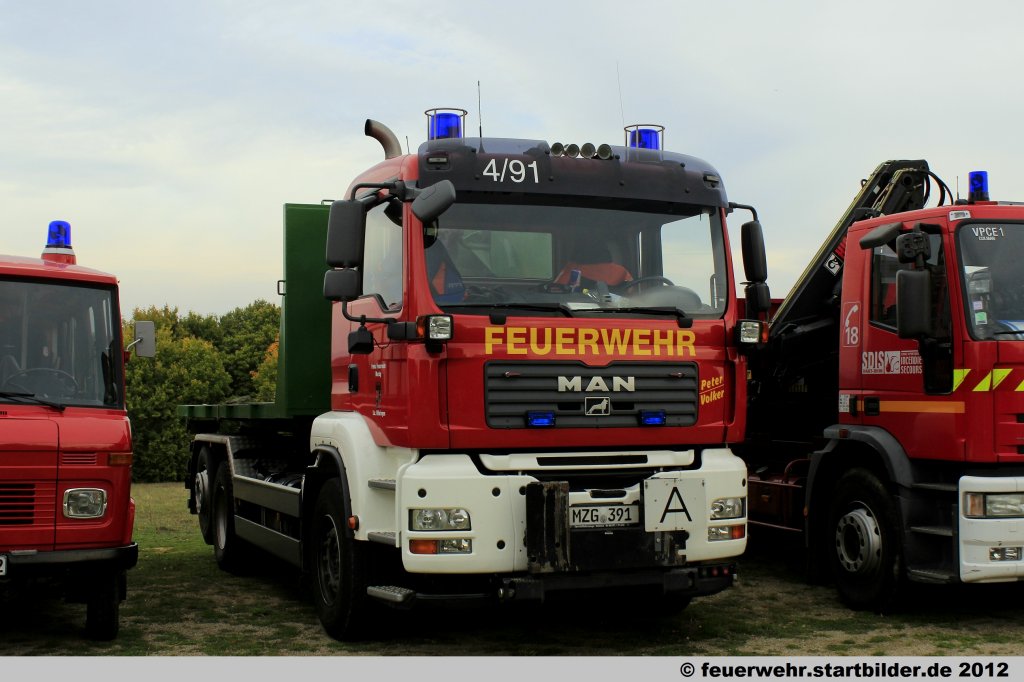 WLF (4/91) der Feuerwehr Merzig LG Hilbringen.
Aufgenommen beim Jubilum 50 Jahre LFV-Rheinland-Pfalz in Mainz,6.10.2012.