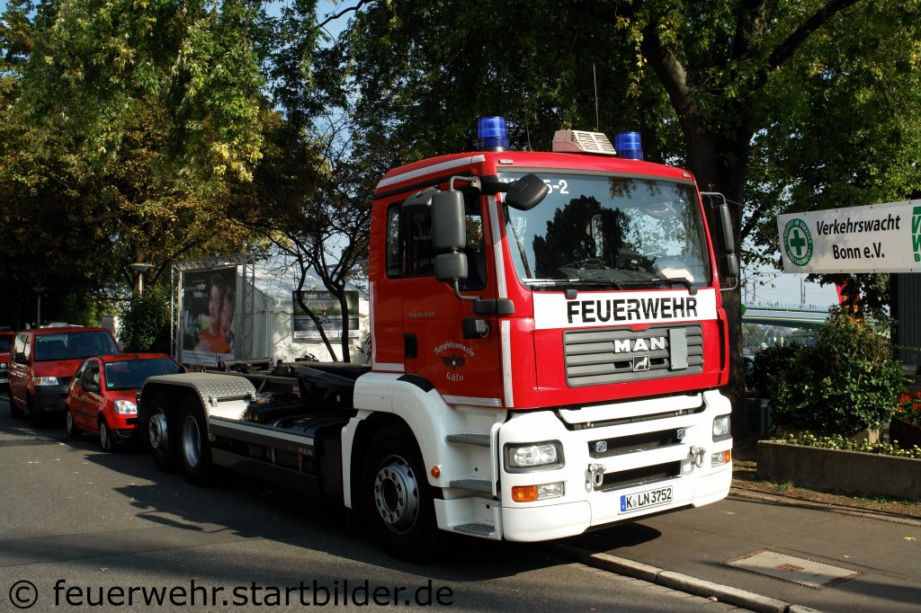 WLF (K LN 3752) der Feuerwehr Kln.
Aufgenommen beim NRW Tag 2011 in Bonn.