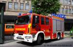 lf-10-6/146210/lf-106-bo-sv-3716-der LF 10/6 (BO SV 3716) der Feuerwehr Bochum.
Das LF hat einen Magirus Aufbau und steht beim LZ Brandwacht.
Aufgenommen in der Bochumer City am 28.5.2011.