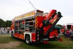 rw-2/160121/feuerwehr-krefeldrw-2-funk1521das-fahrzeug-hat Feuerwehr Krefeld
RW 2 (Funk:1/52/1).
Das Fahrzeug hat einen Gimaex/Schmitz Aufbau.
Aufgenommen beim Blaulichtag in Krefeld am 10.7.2011. 