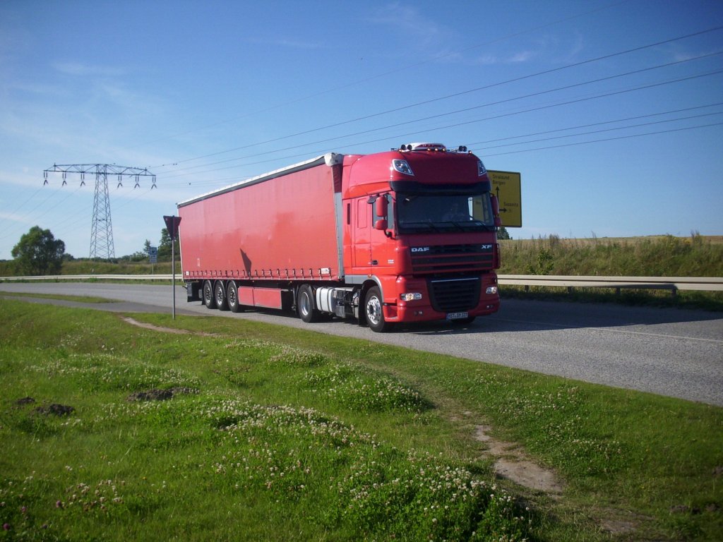 DAF XF Sattelzug in Mukran.

