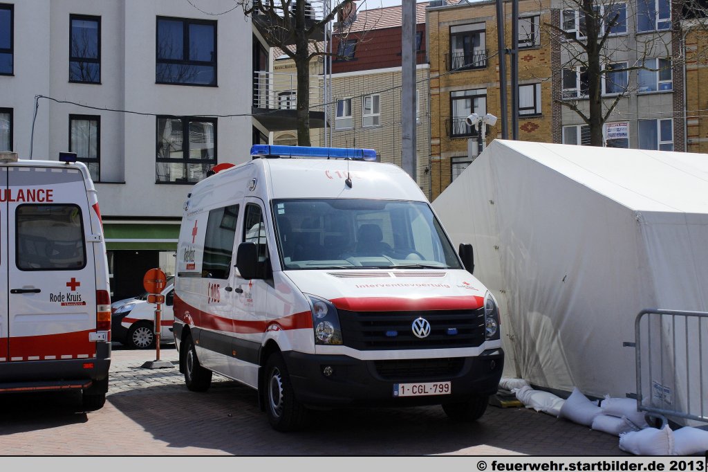 Fahrzeug des Belgischen Rode Kruis am 5.5.2013 in Blankenberge.