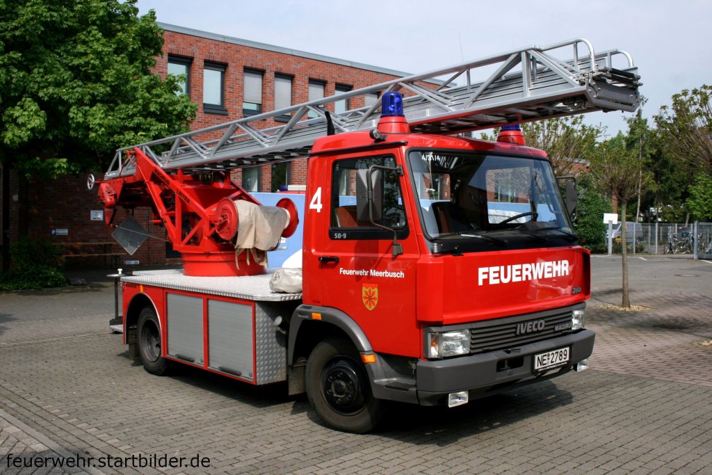 Feuerwehr Meerbusch
Florian Neuss 4/31/4
NE 2789
DL 16/4
IVECO Fiat 50-9
Aufgenommen am Tag der Offenen Tr der Feuerwehr Meerbusch-Bderich 9.5.2010.
