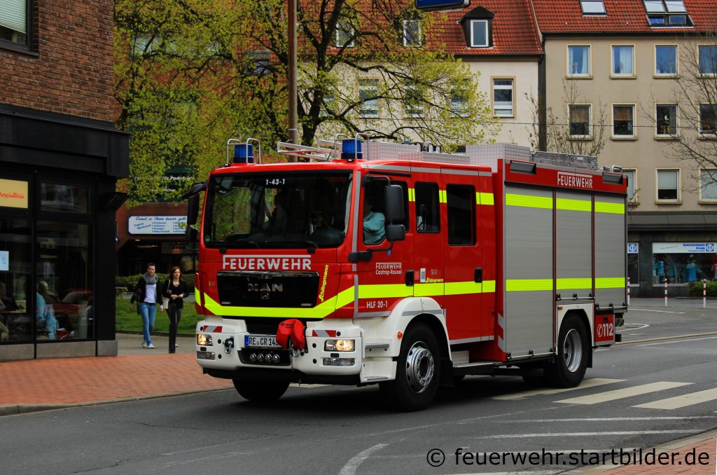 HLF 20/16 der Feuerwehr Castrop Rauxel.
Das Fahrzeug wurde von Schlingmann aufgebaut.