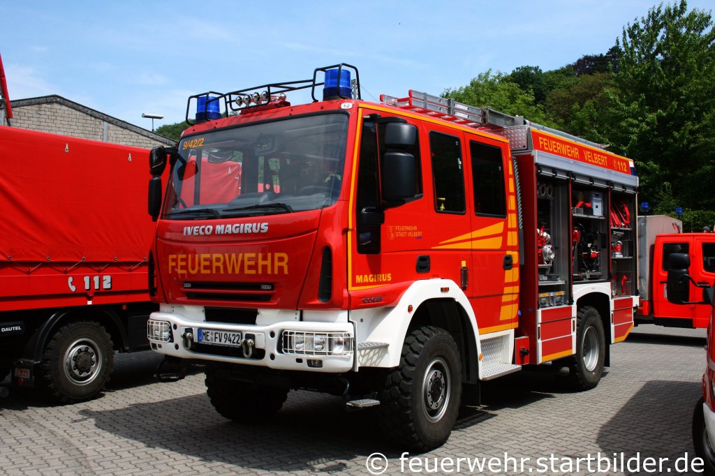 LF 10/6 (ME FV 9422) (Funk:9/42/2).
Aufgenommen beim Tag der offenen Tür der Feuerwehr Velbert Langenberg, 4.6.2011.