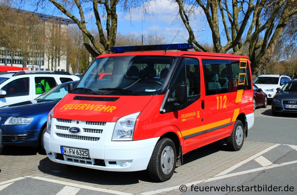MTW der Feuerwehr Wuppertal.
