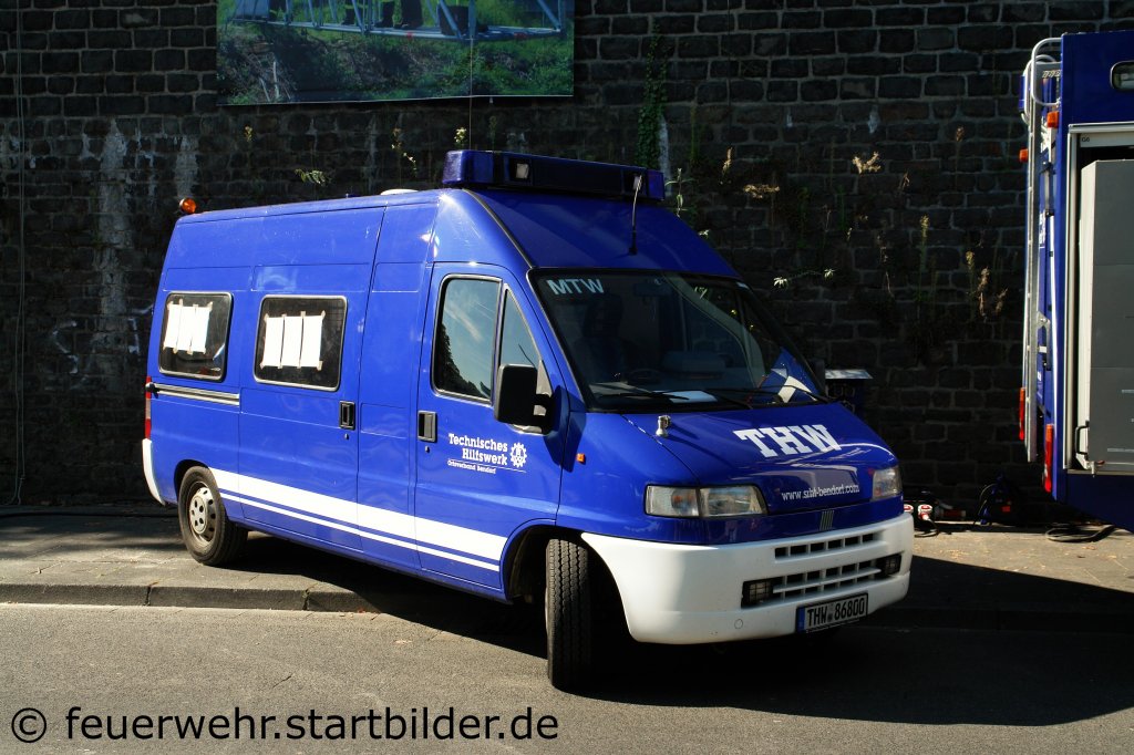 MTW (THW 86800) des THW OV Bendorf.
Aufgenommen beim NRW Tag 2011 in Bonn.