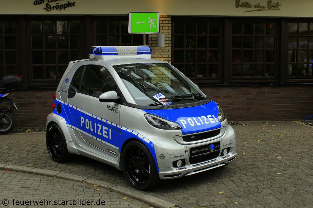 Promotionfahrzeug der Polizei NRW.
Aufgenommen beim Blaulichttag 2012 in Oberhausen,29.9.2012.