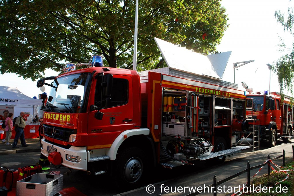 RW-2 (7/52/1) der Feuerwehr Rheinbach.
Aufgenommen beim NRW Tag 2011 in Bonn.