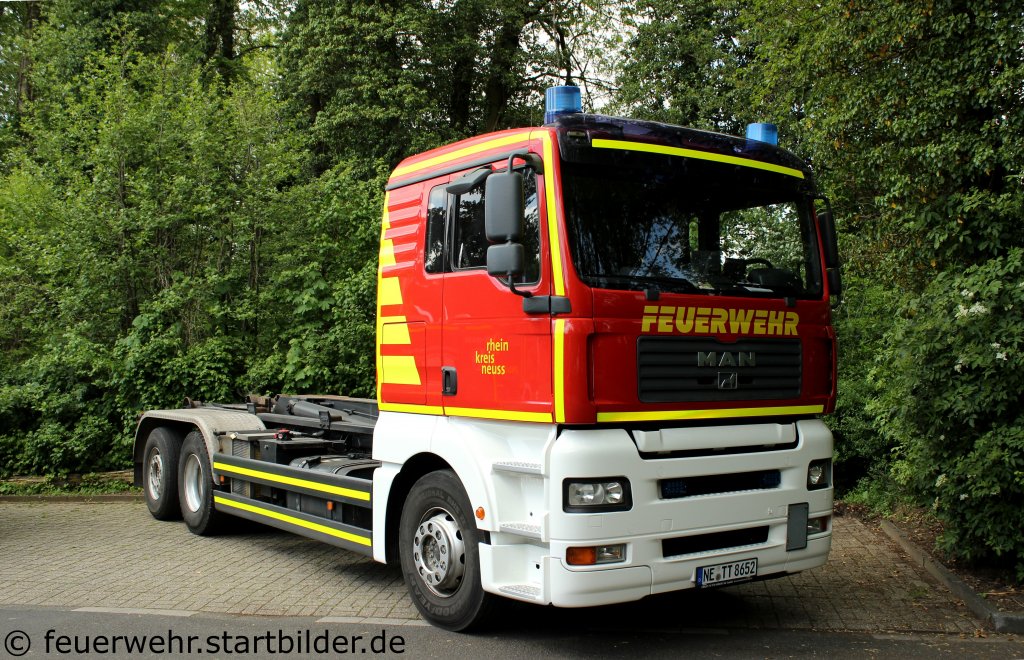 WLF (0/65/2) der Feuerwehr Neuss.
Aufgenommen beim Tdot der FF Rosellen am 13.5.2012.