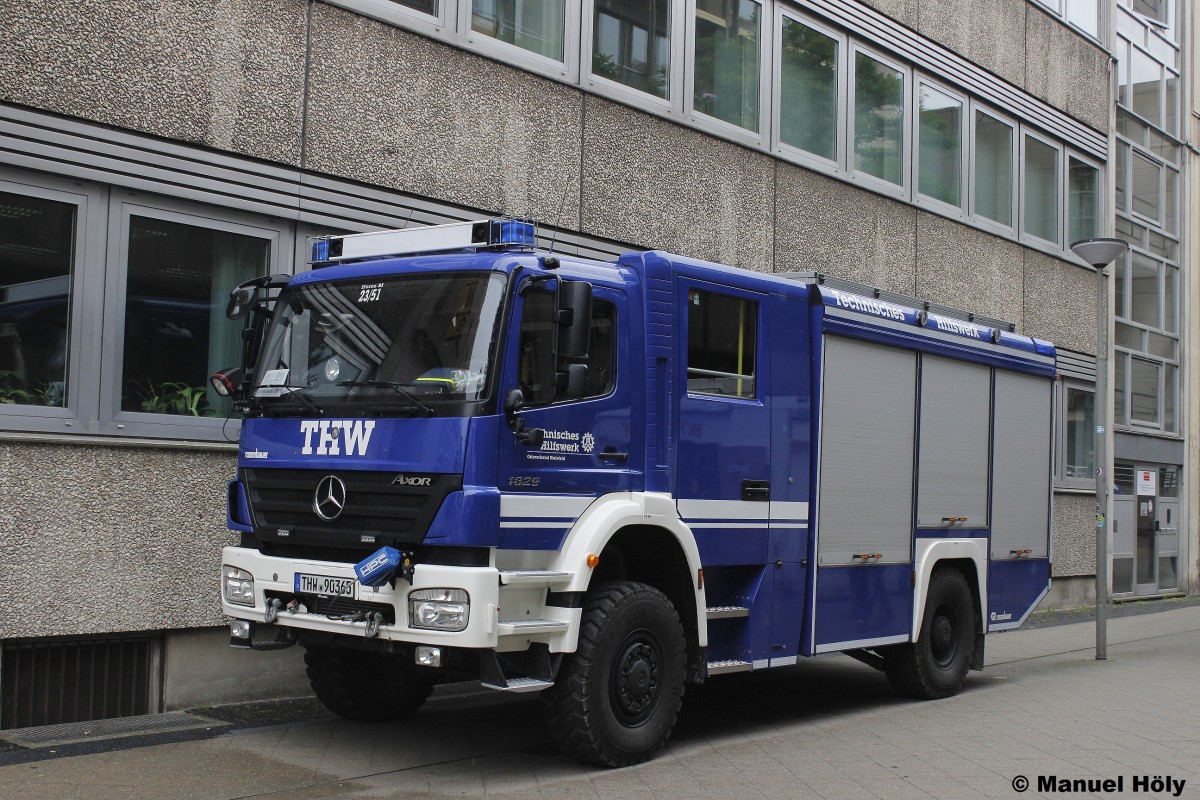 Blaulichtmeile NRW Tag 2014 Bielefeld.
Fahrzeug des THW OV Bielefeld (Heros Bi 23/51).
Das Fahrzeug gehört zur 1 Bergungsgruppe des THW Bielefeld.