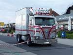 Scania 142H V8 im Stadthafen Sassnitz.